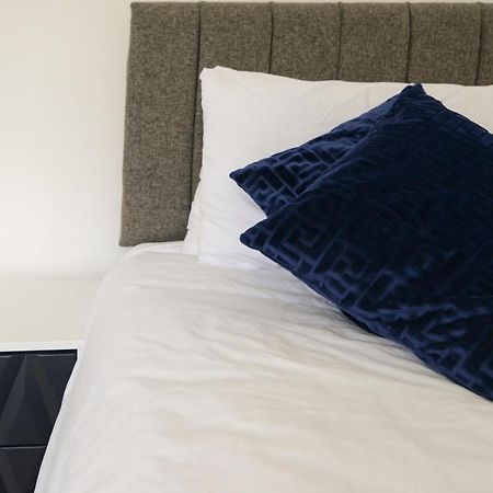 Alderton House - Spacious 3 Bed With Parking ノッティンガム エクステリア 写真