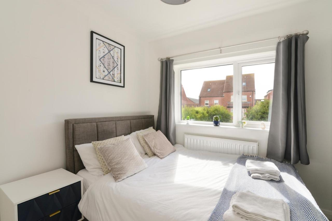 Alderton House - Spacious 3 Bed With Parking ノッティンガム エクステリア 写真